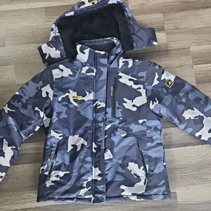 Stylish Camouflage Ski Jacket for Women